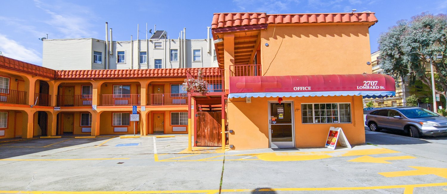 Check Out Inn At Golden Gate